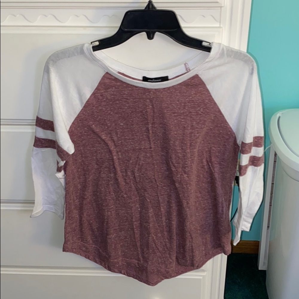 NEVER WORN basic baseball long sleeve